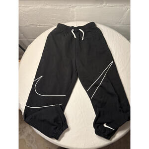 Nike sweatpants kids large black good condition